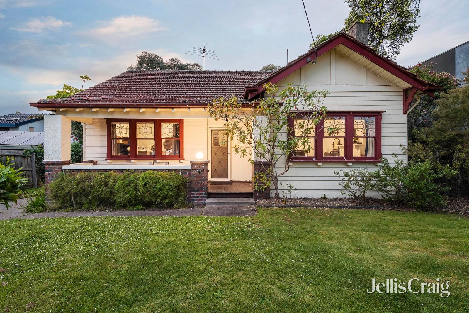7 Weir Street, Kew image 2