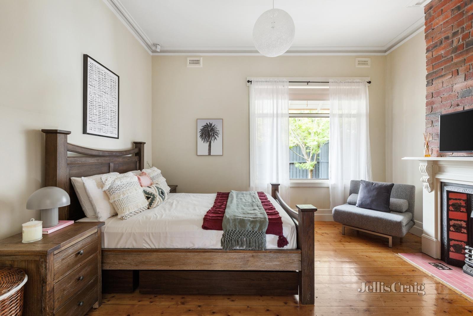7 Weybridge Street, Surrey Hills image 7