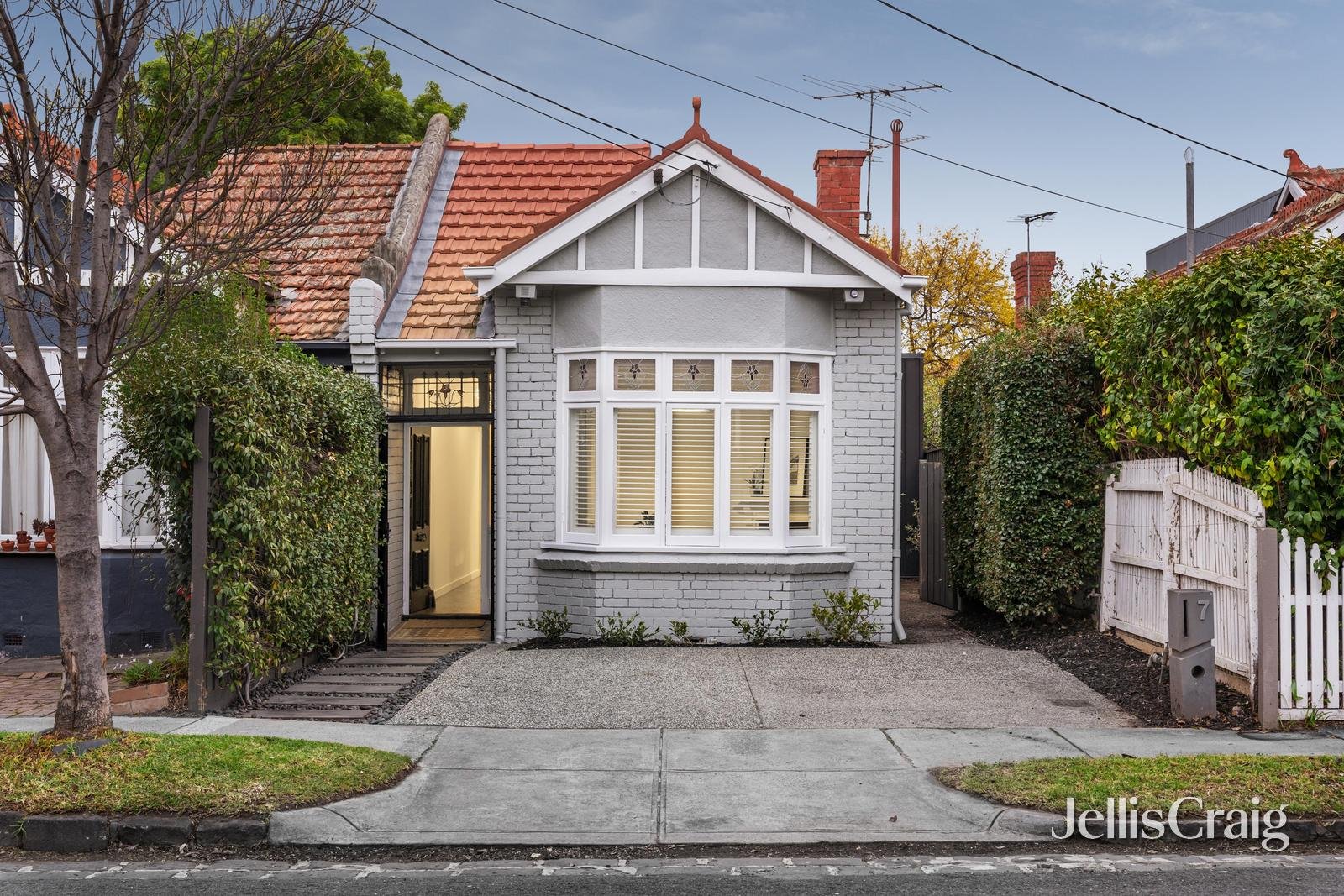 7 Wilgah Street, St Kilda East image 1
