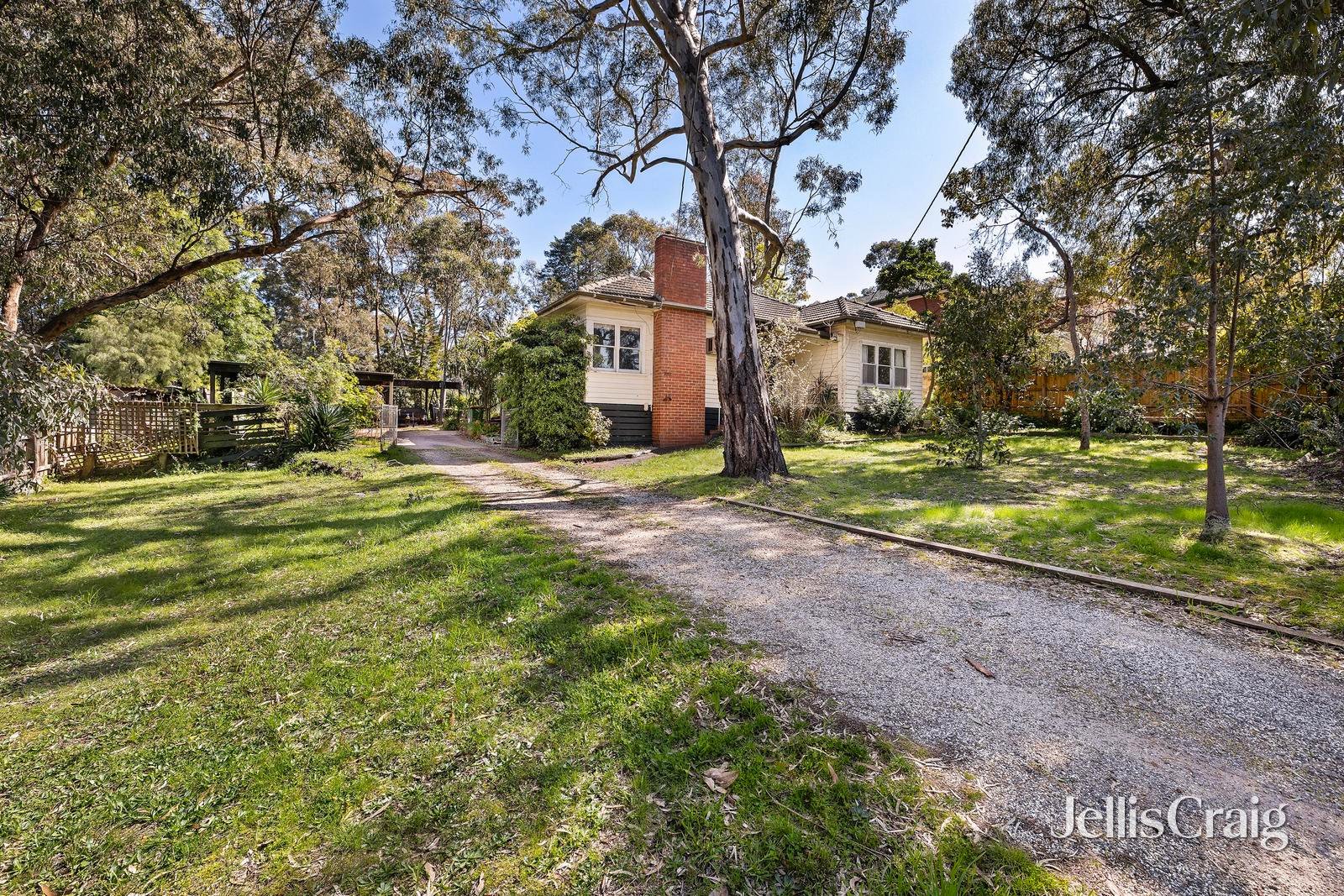 7 Willis Street, Greensborough image 2