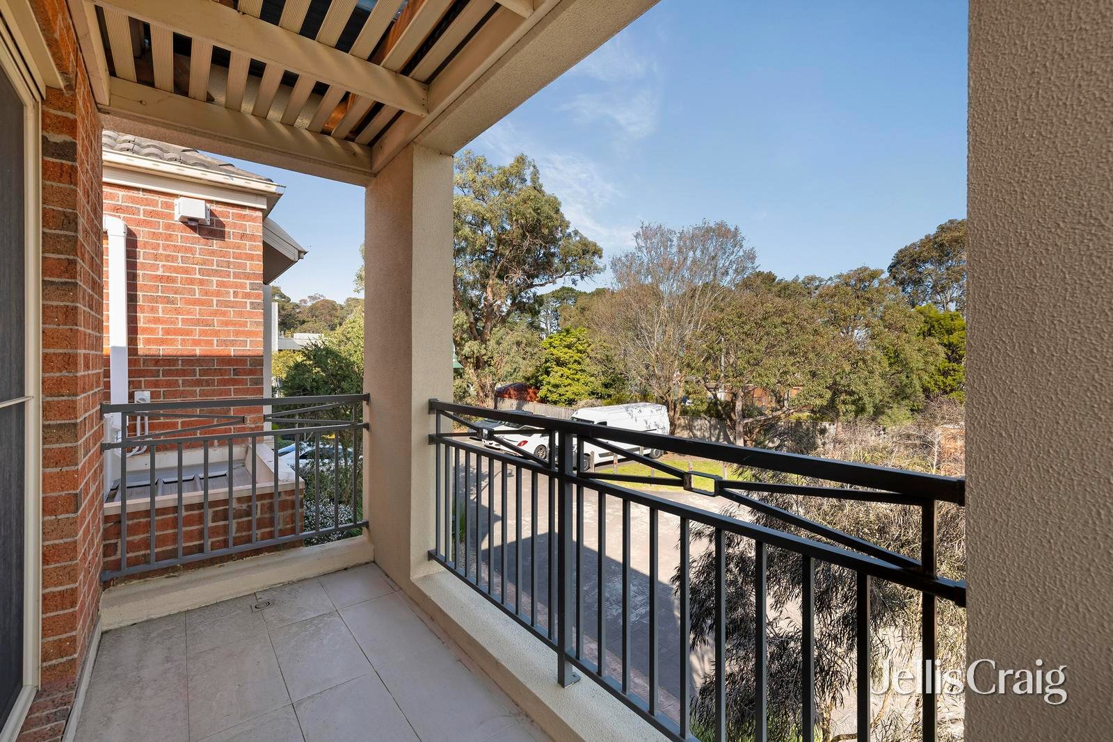 7 Woodlands Grove, Mitcham image 6