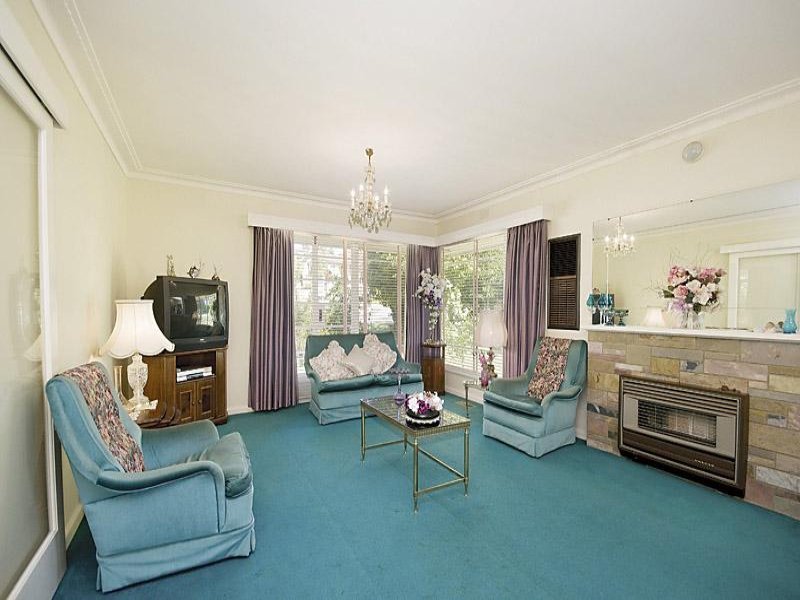 7 Wynyard Crescent, Balwyn North image 2