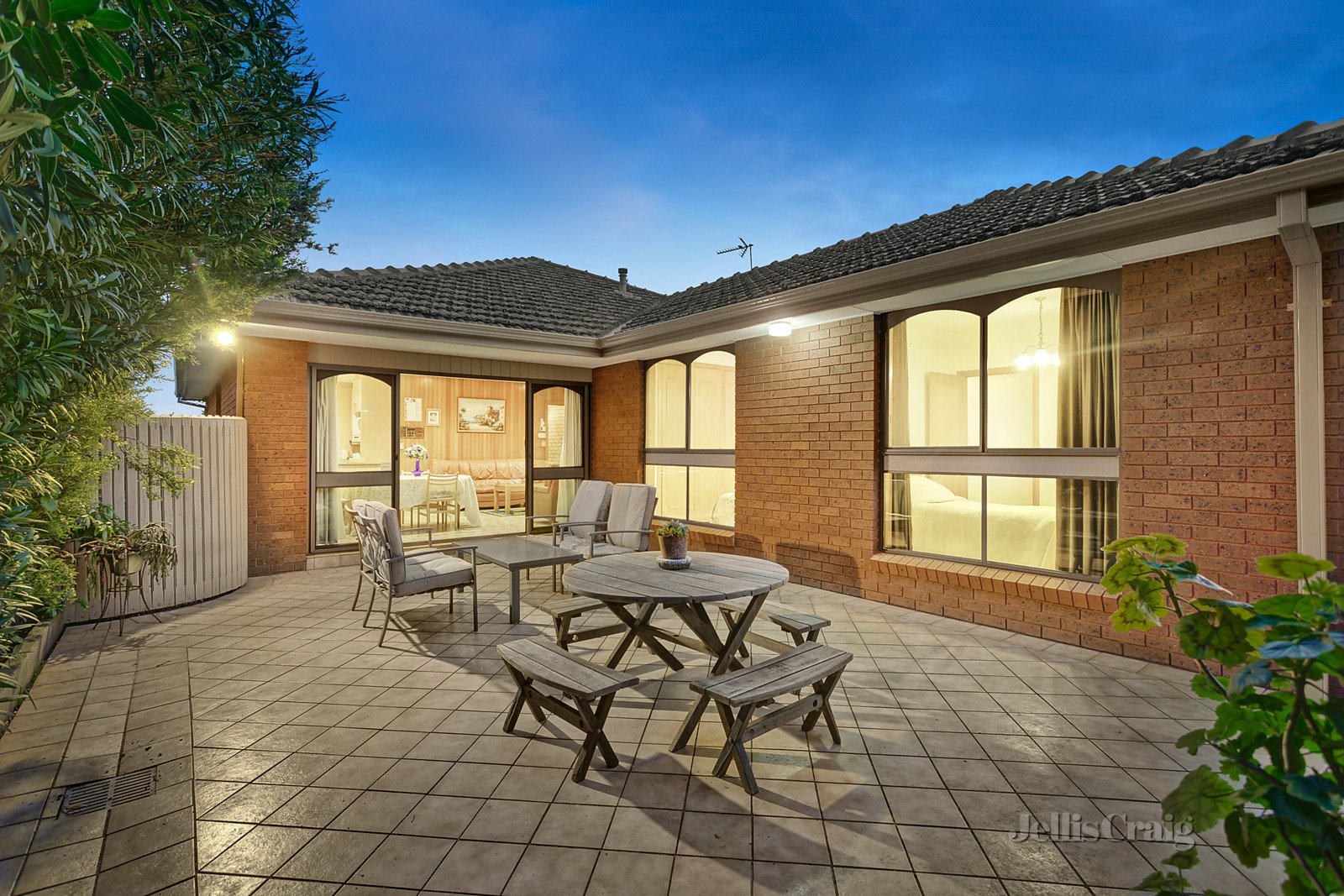 7 Yarraleen Place, Bulleen image 10