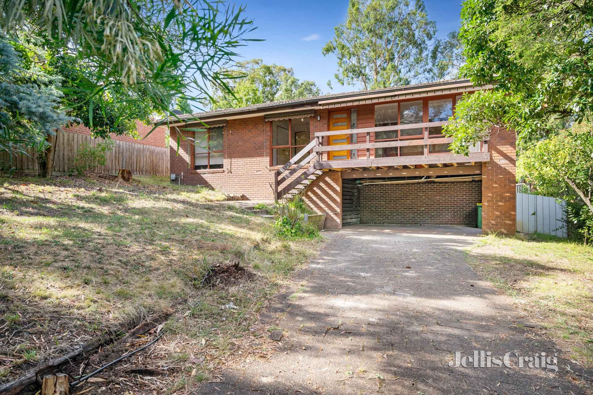 7 Yimbala Cres, Greensborough image 1