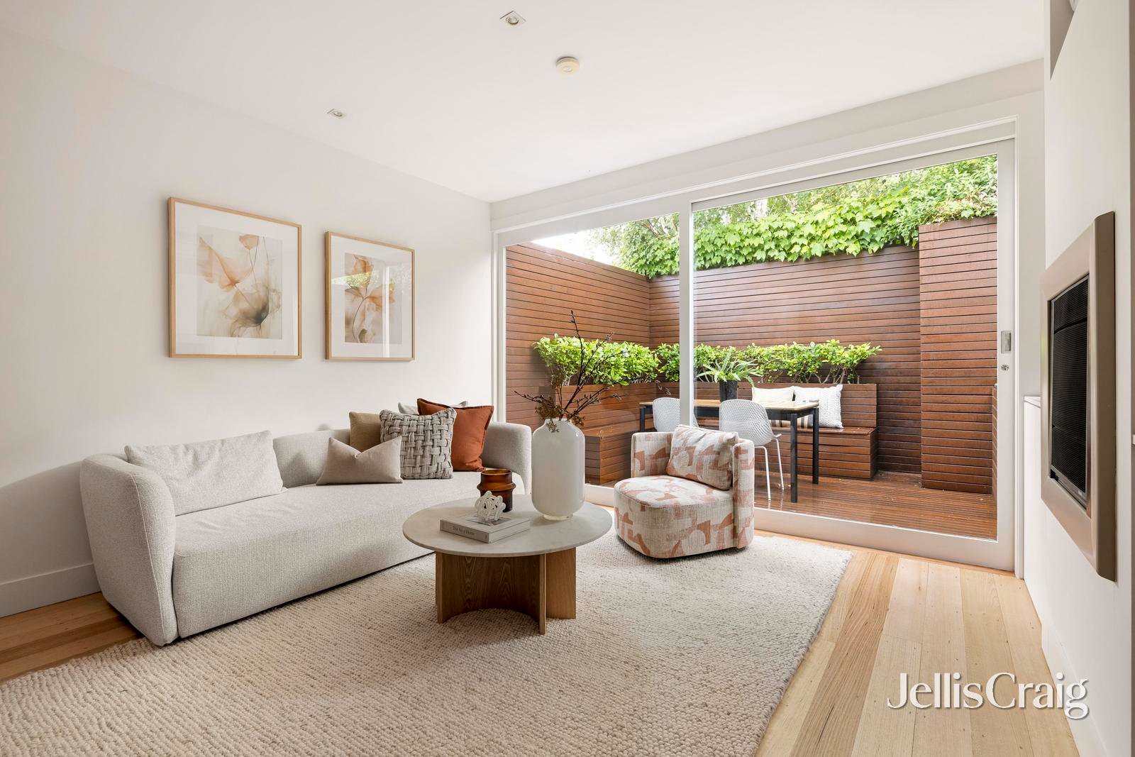 7 Young Street, Albert&nbsp;Park image 2