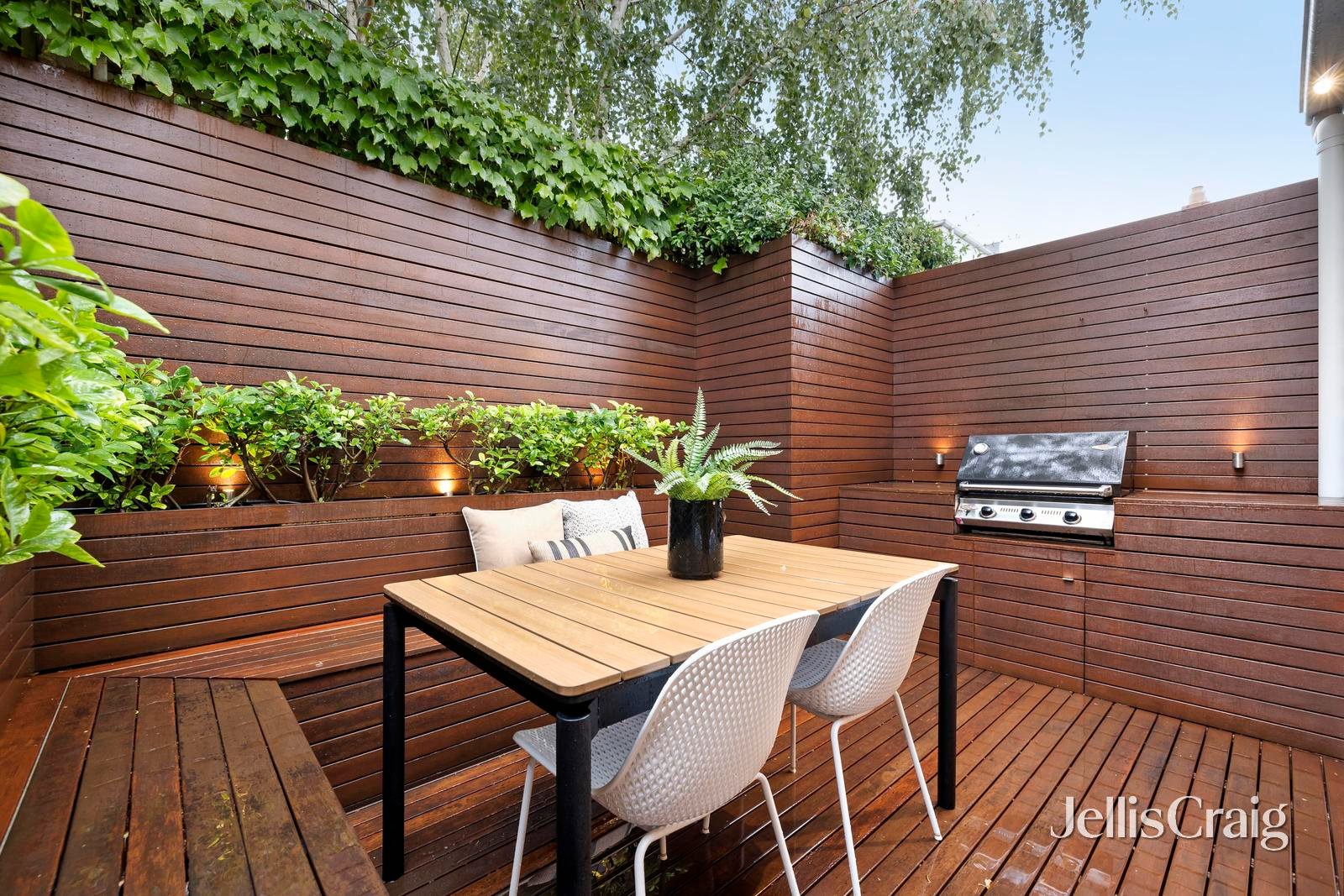 7 Young Street, Albert&nbsp;Park image 3