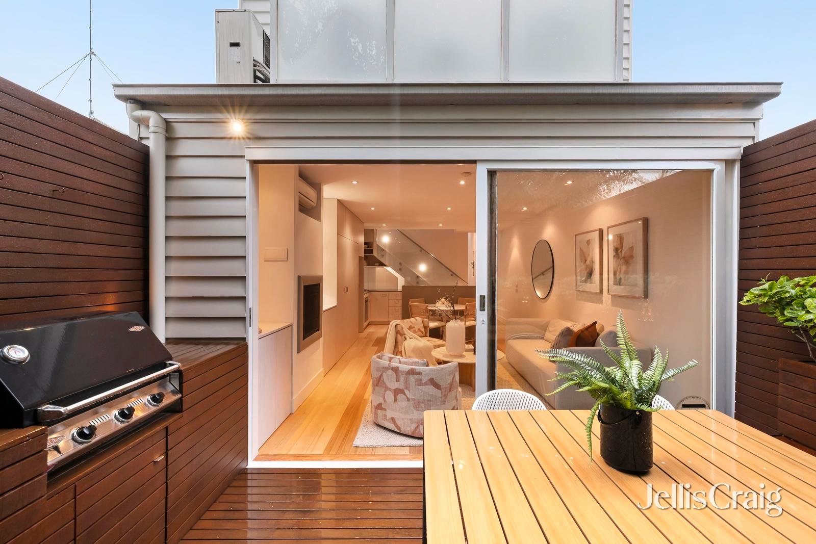 7 Young Street, Albert&nbsp;Park image 4