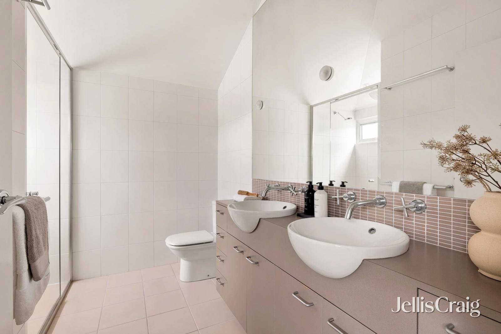 7 Young Street, Albert&nbsp;Park image 16