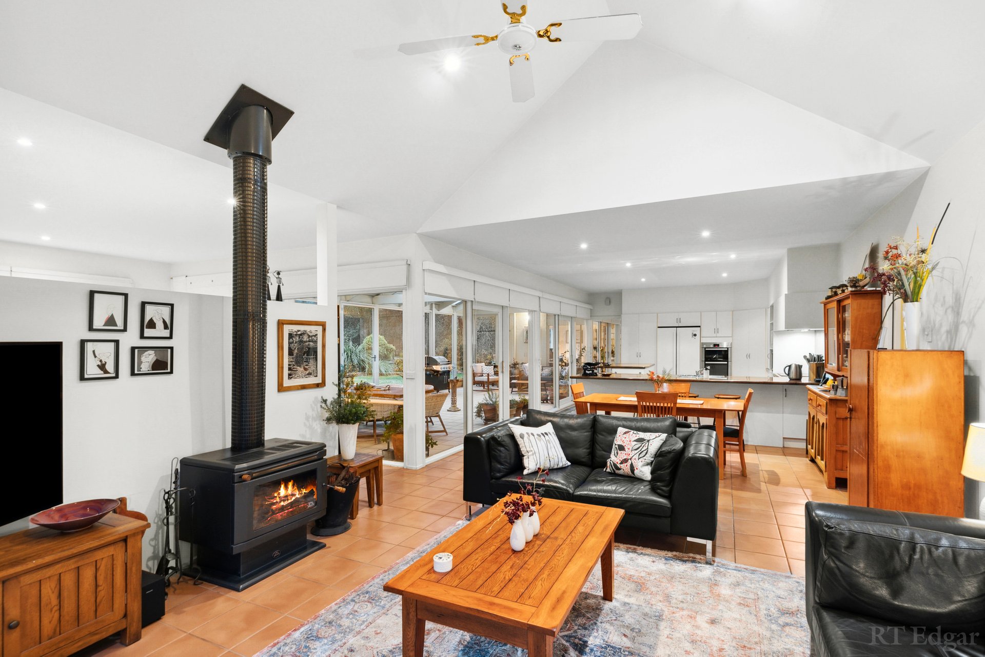 Property Gallery Thumbnail 3