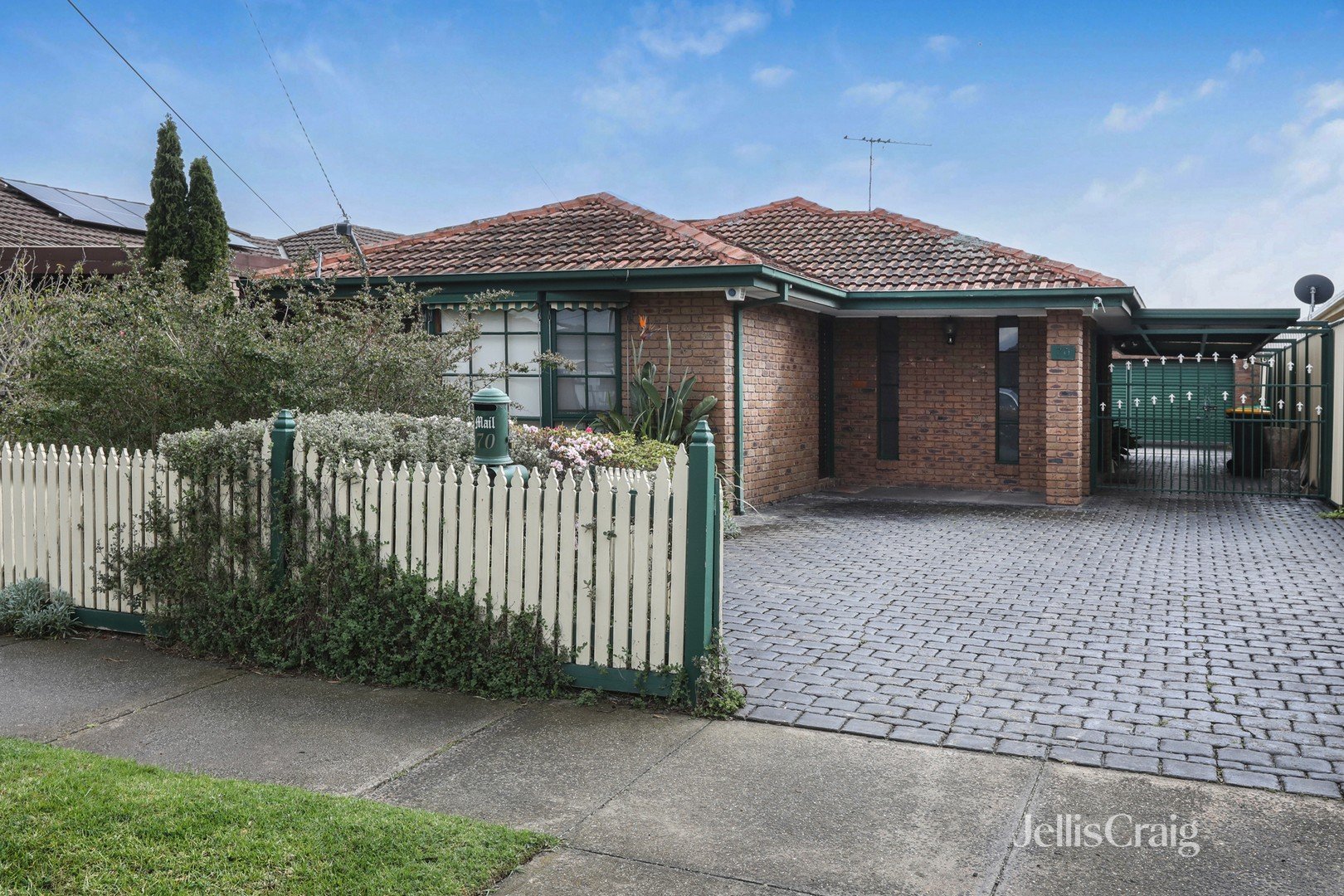 70 Alma Avenue, Altona Meadows image 14