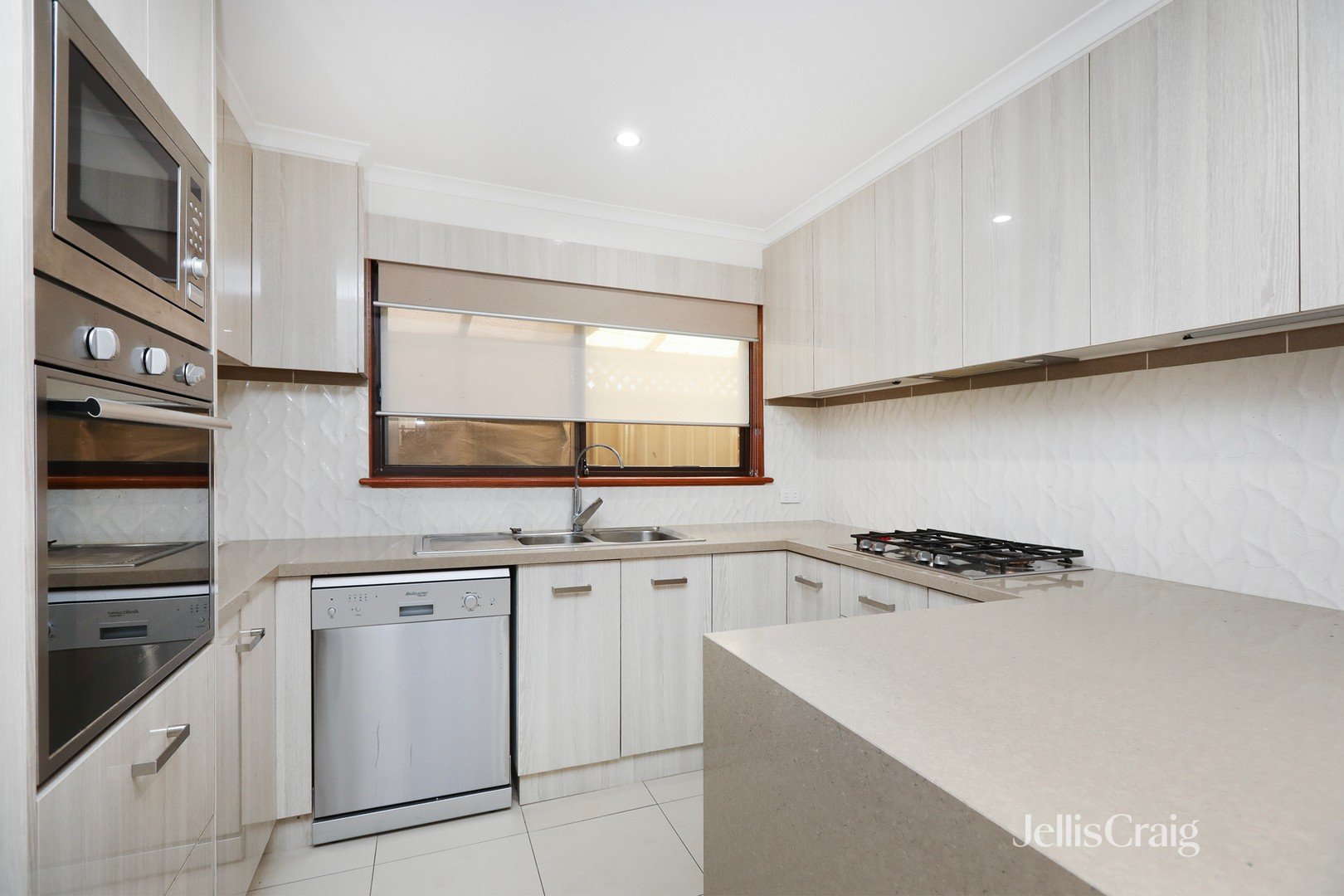 70 Alma Avenue, Altona Meadows image 4