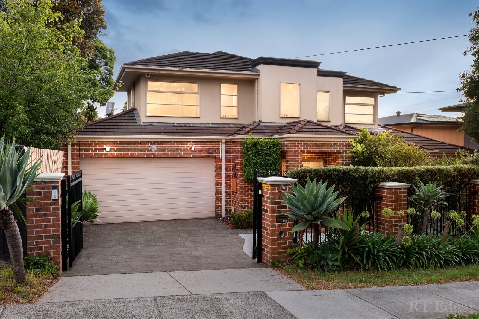 Property Gallery - Main Image
