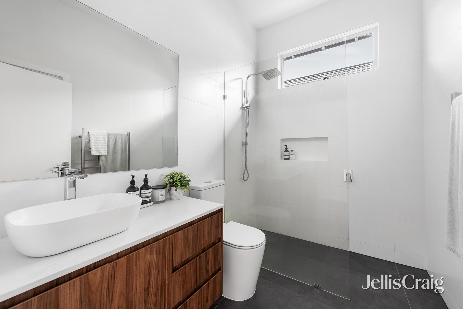 70 Cecil Street, Kew image 8