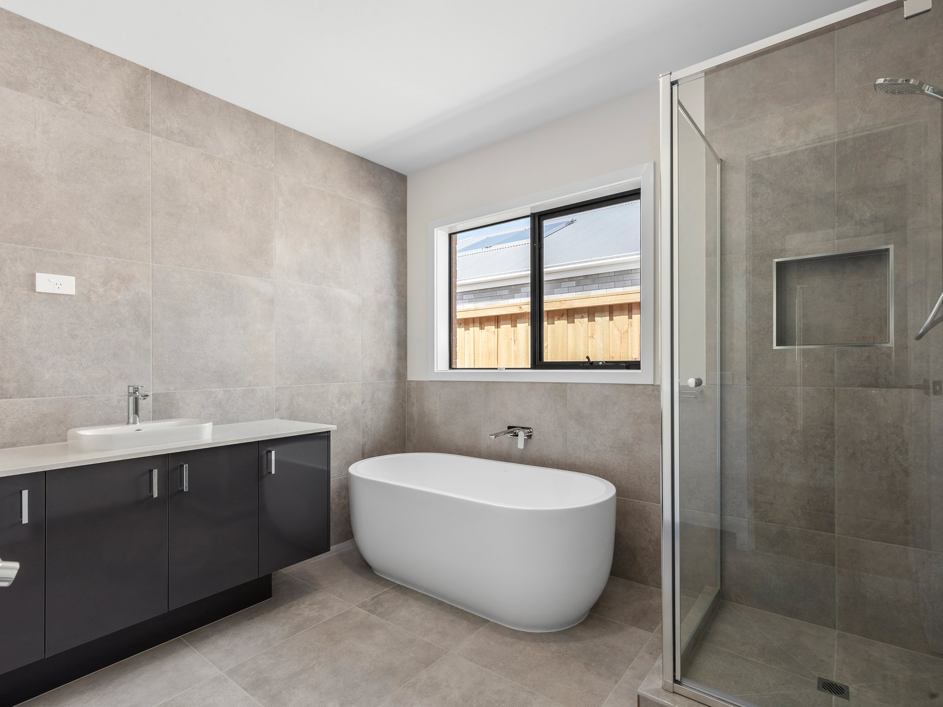 Property Gallery Thumbnail 8