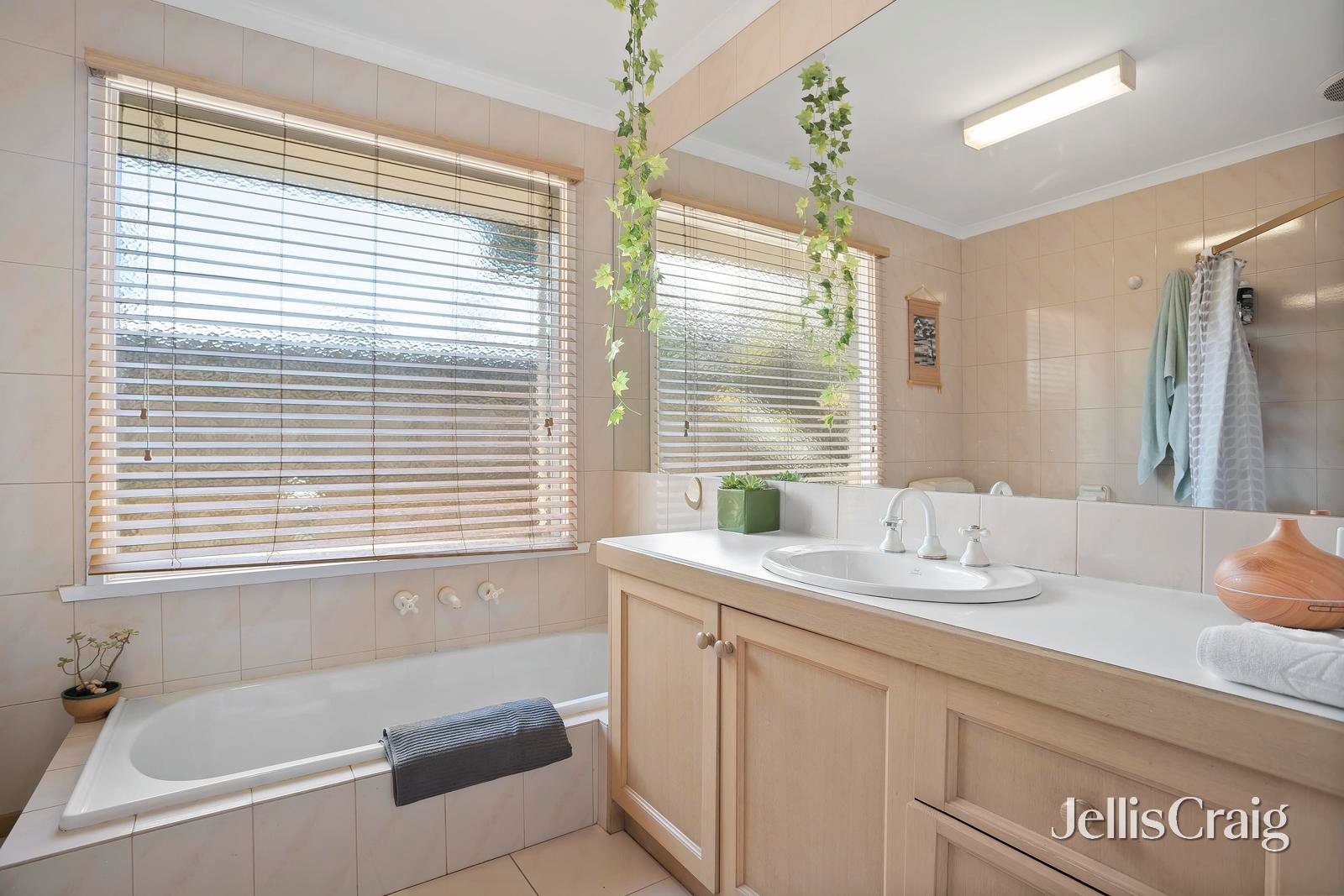 70 Country Club Drive, Chirnside Park image 8