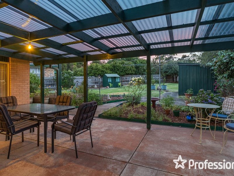 70 Dryden Concourse, Mooroolbark image 12