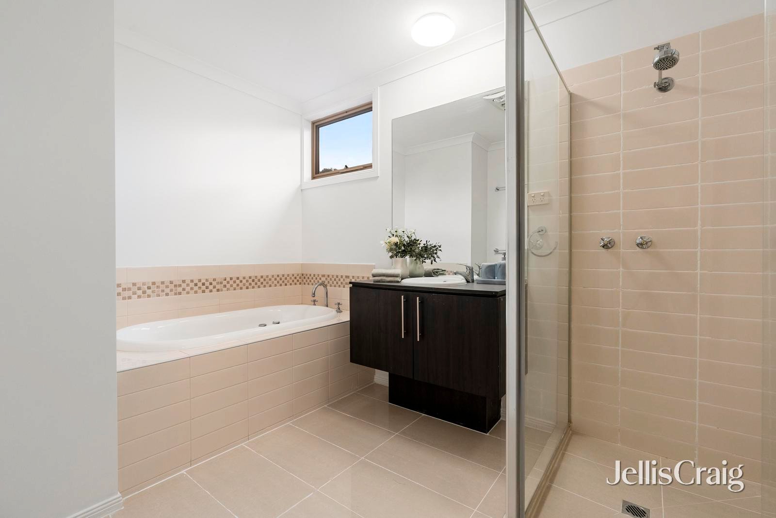 70 Essex Road, Mount&nbsp;Waverley image 18