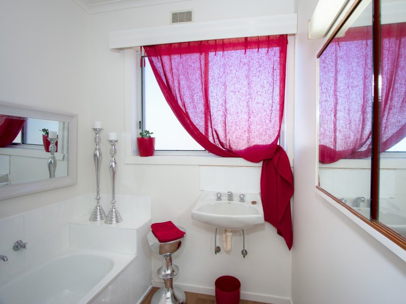 Property Gallery Thumbnail 6