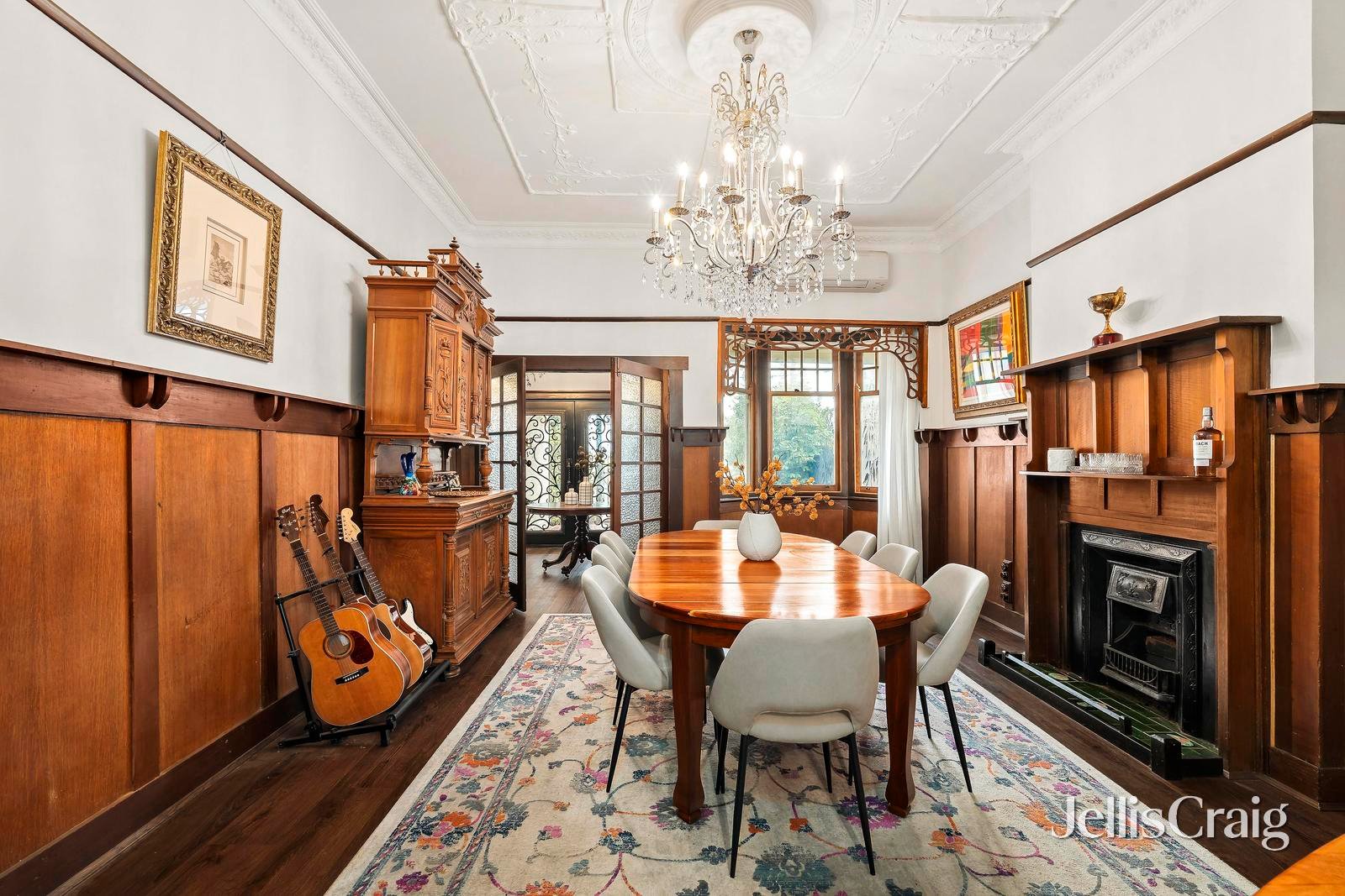 70 Marine Parade, Elwood image 3