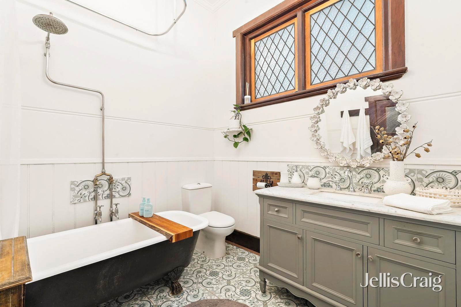 70 Marine Parade, Elwood image 12