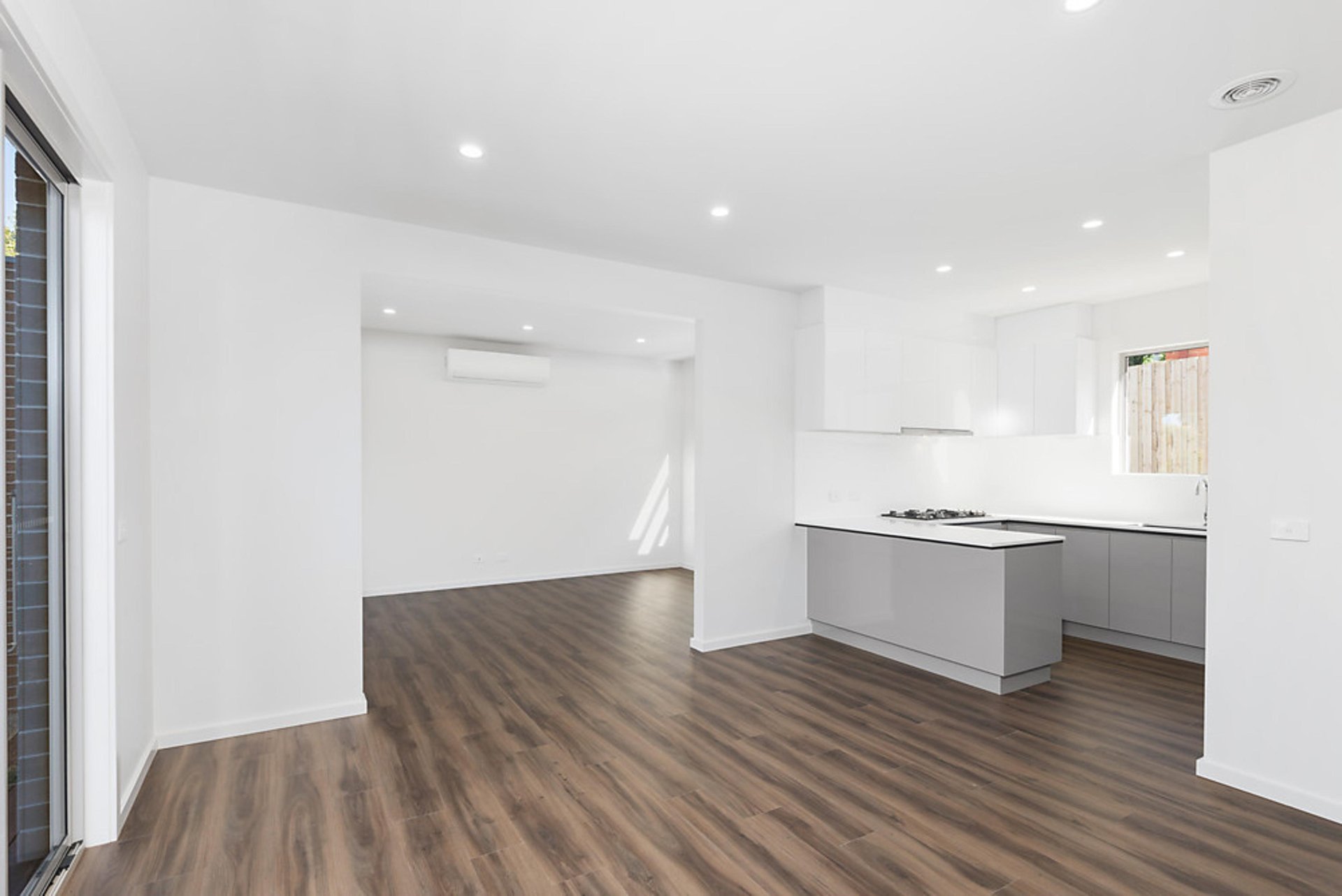 70 Rosella Street, Doncaster&nbsp;East image 3