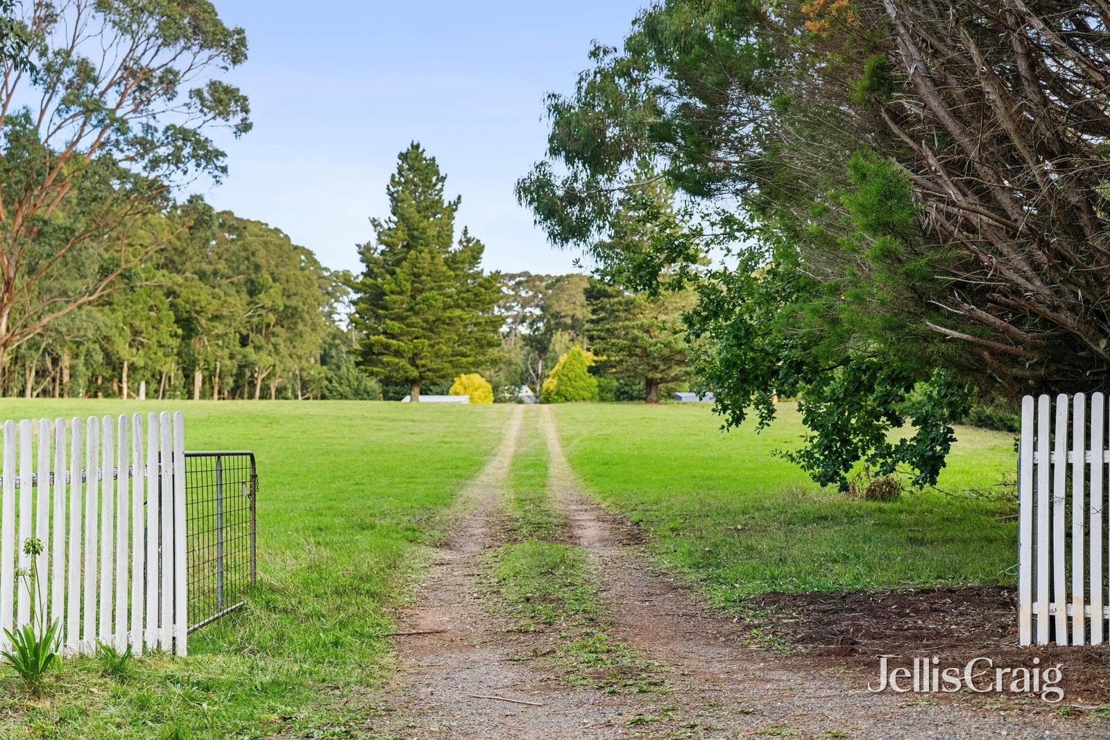 70 Sultana Road, Blakeville image 2