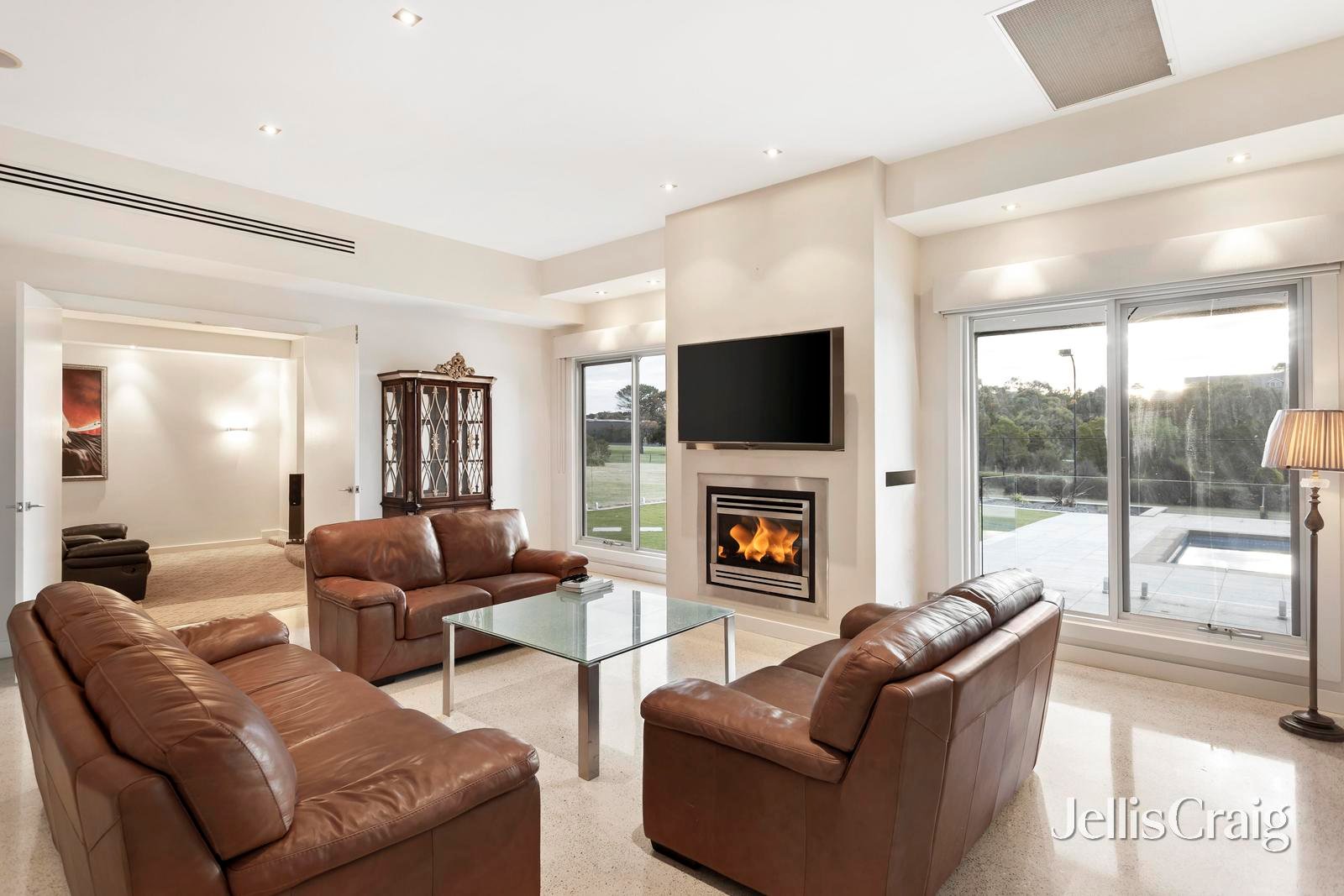 70 Sunset Drive, Chirnside Park image 9