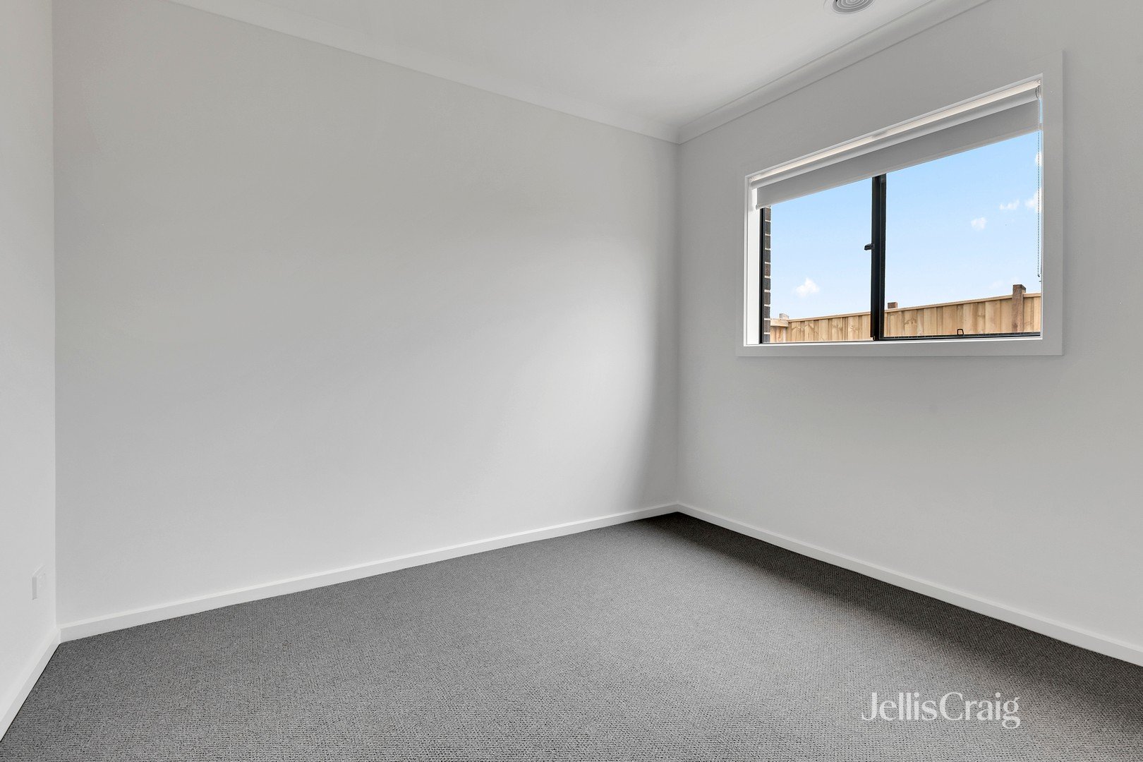 70 Winfred Drive, Mambourin image 11