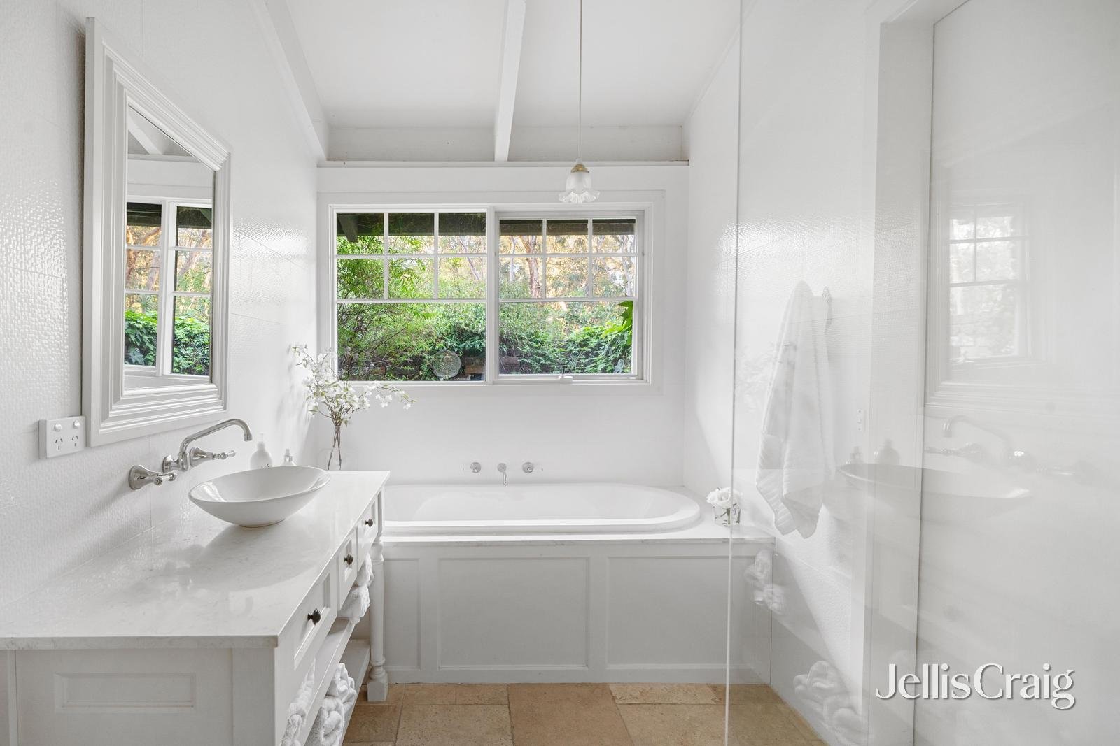 70 Wombat Drive, Eltham image 6