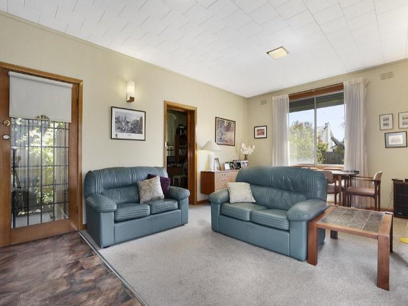 70 Woodville Street, Balwyn North image 2