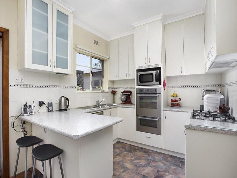 70 Woodville Street, Balwyn North image 4