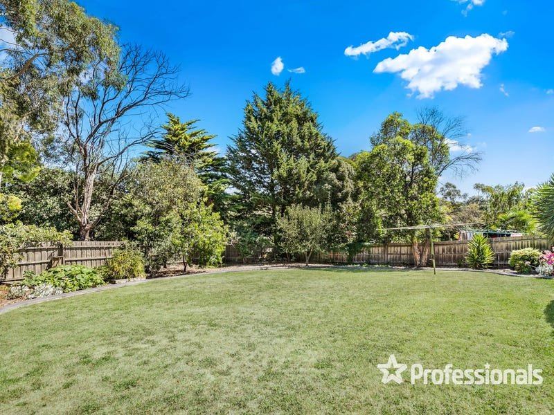 70 Zina Grove, Mooroolbark image 12