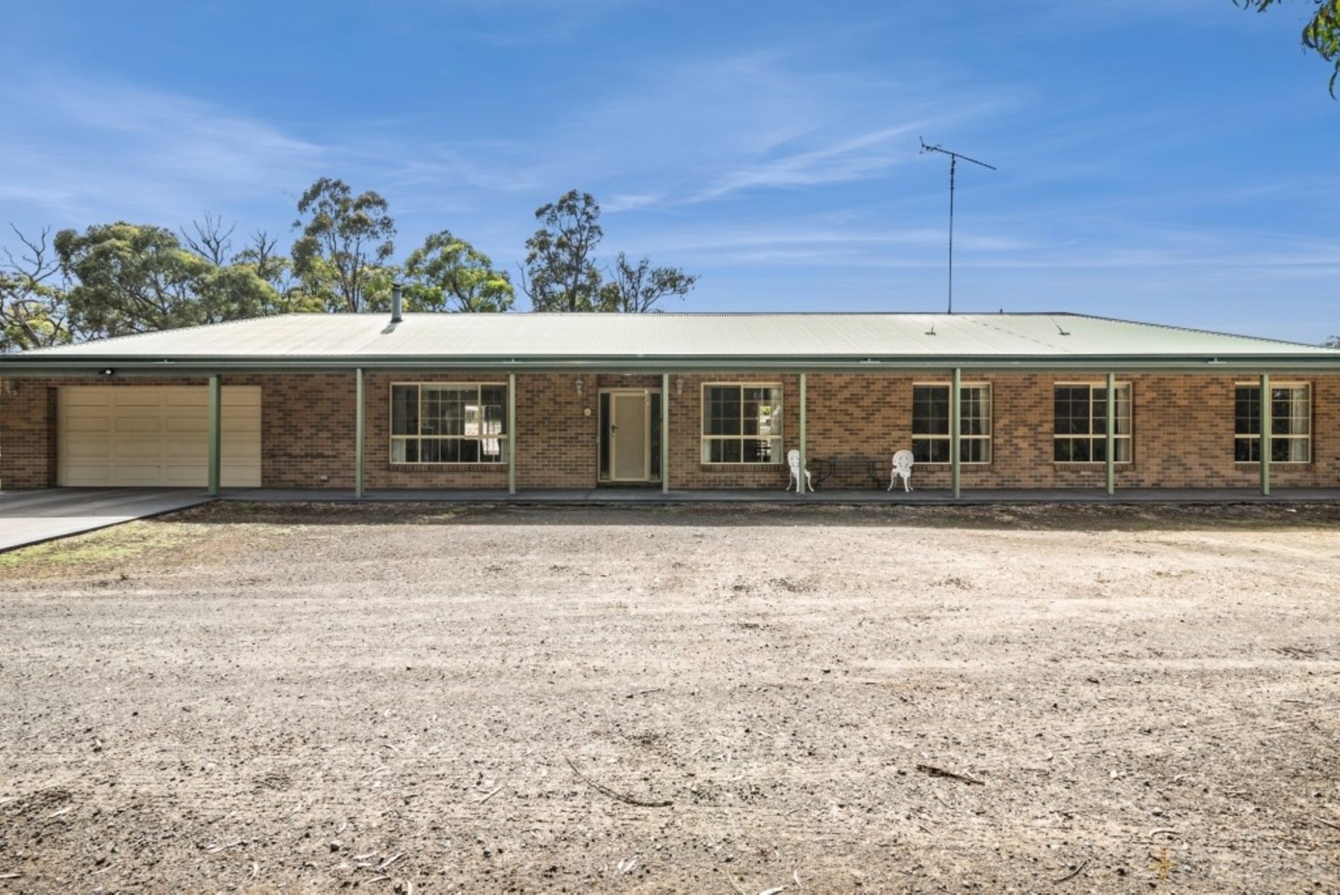 700 Spur Road Clonbinane