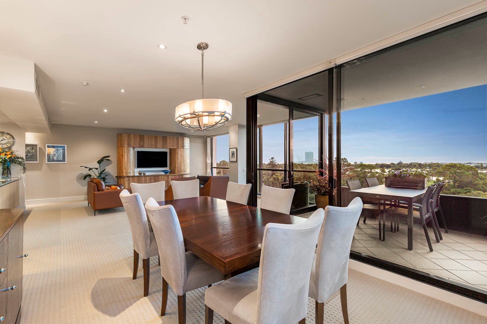 Property Gallery Thumbnail 5