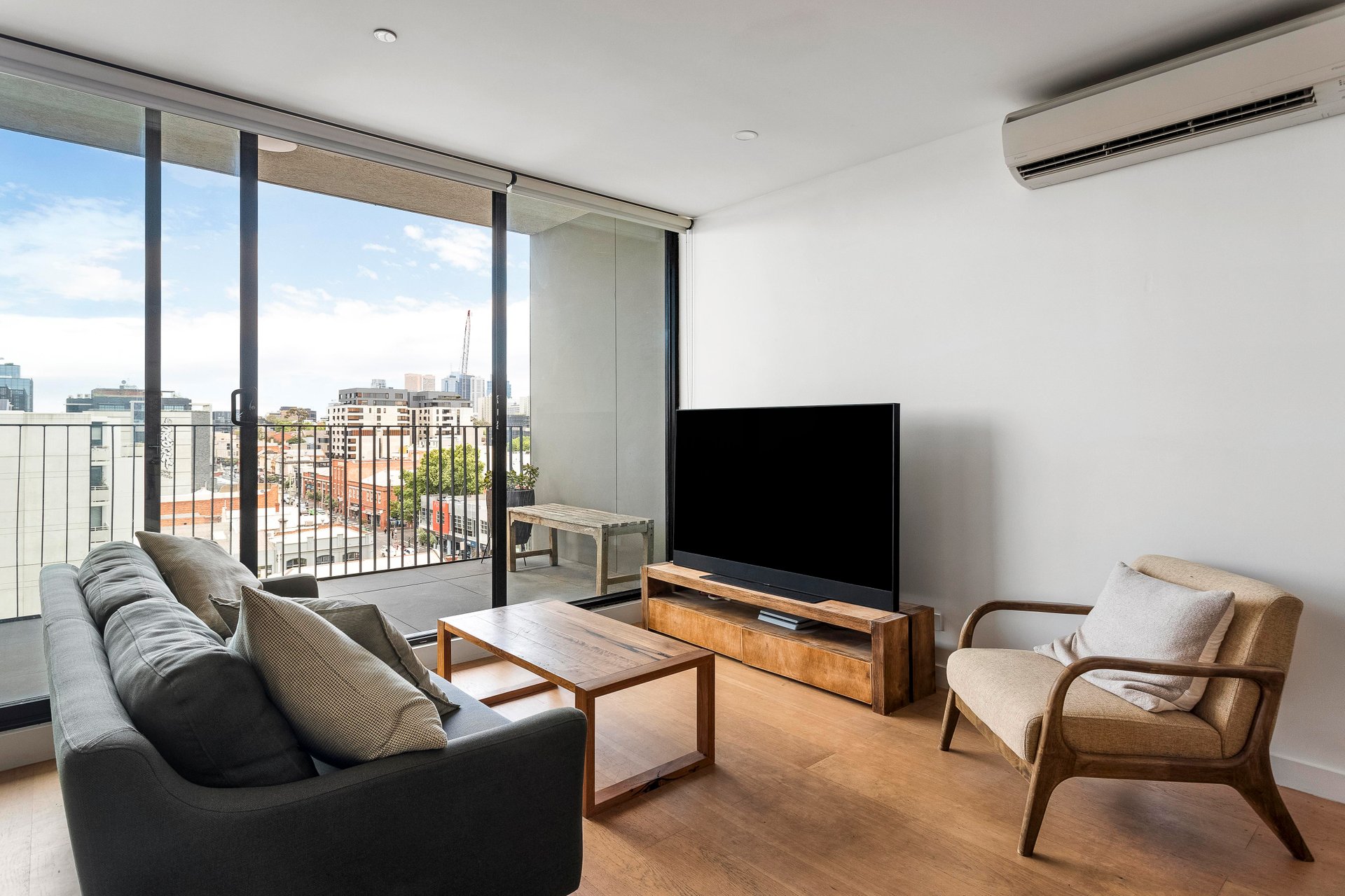 701/2 Hotham Street, Collingwood image 4