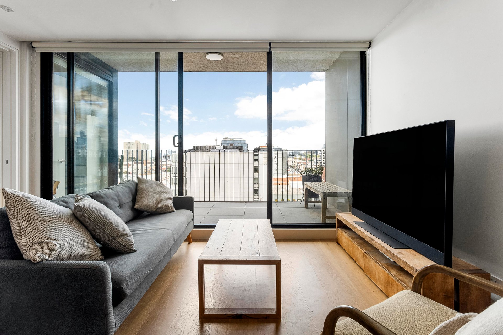 701/2 Hotham Street, Collingwood image 2