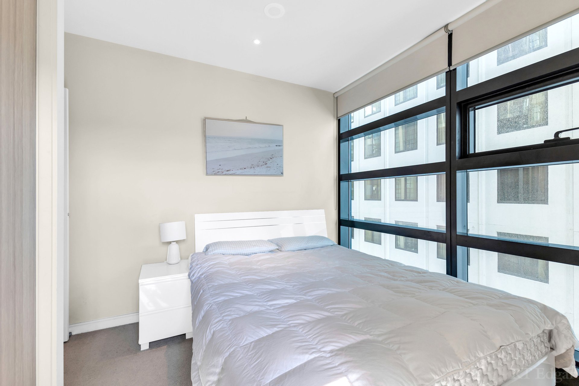 Property Gallery Thumbnail 8