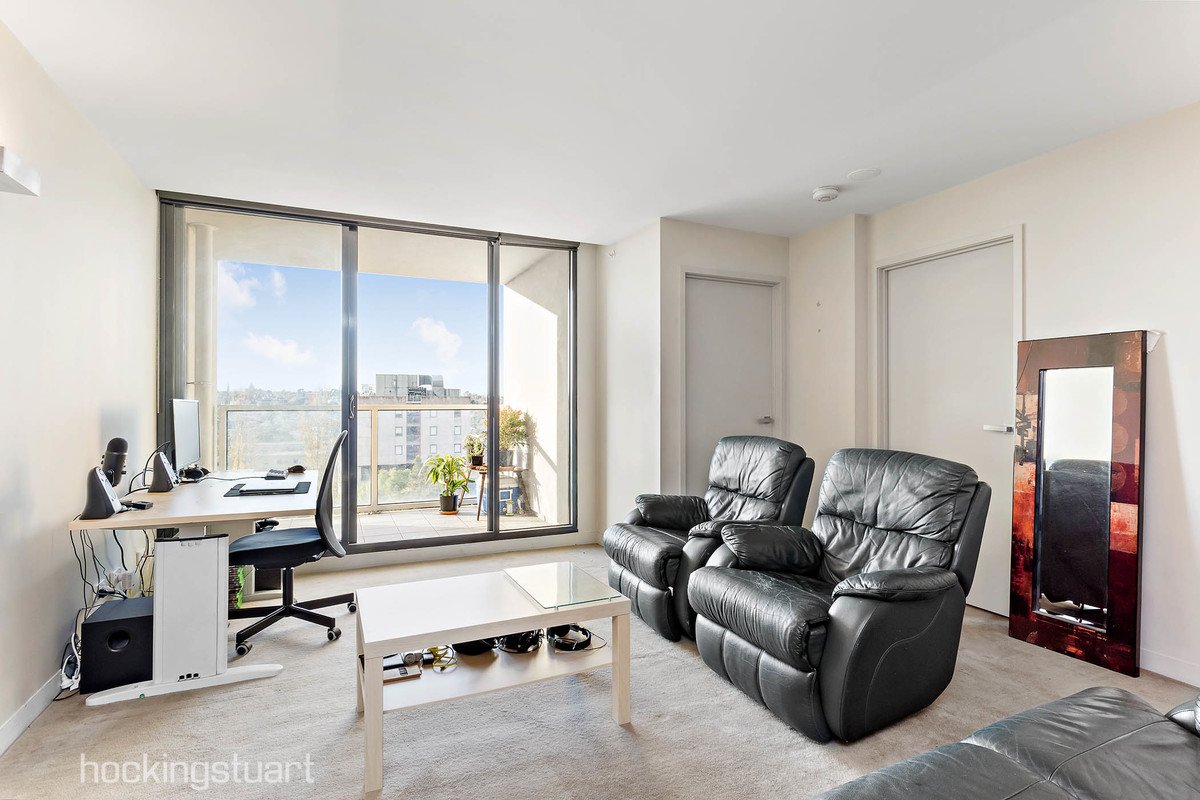 702/377 Burwood Road, Hawthorn image 5