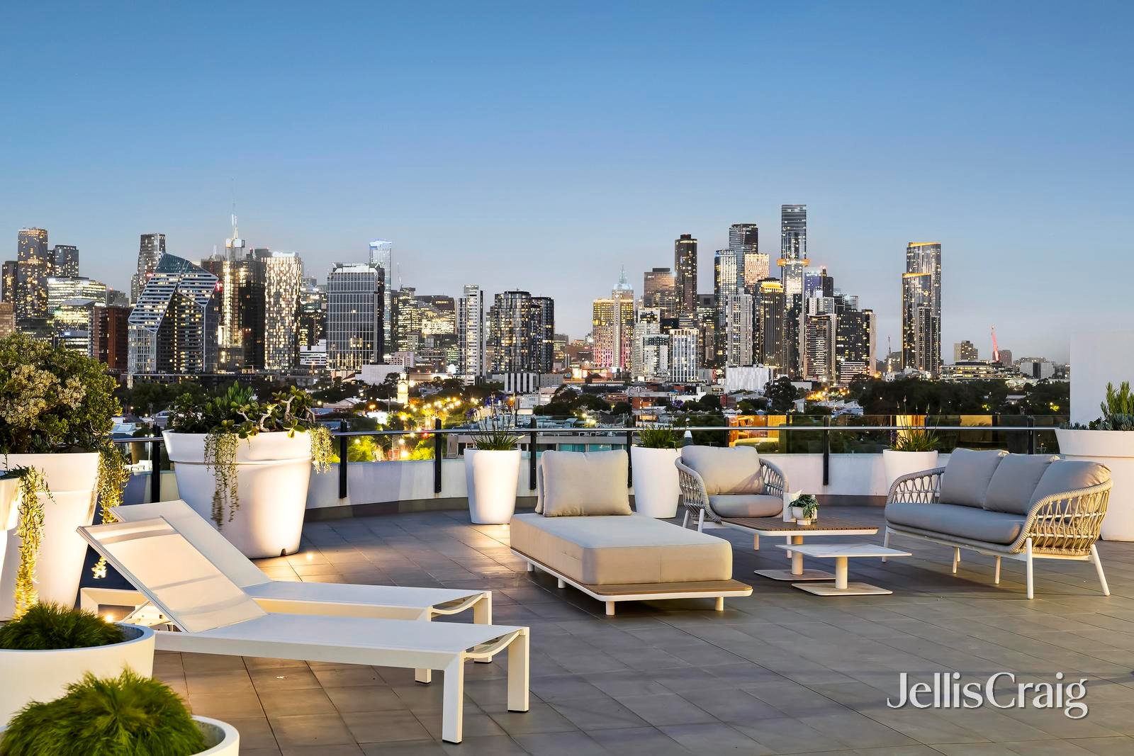 703/108 Bay Street, Port Melbourne image 1