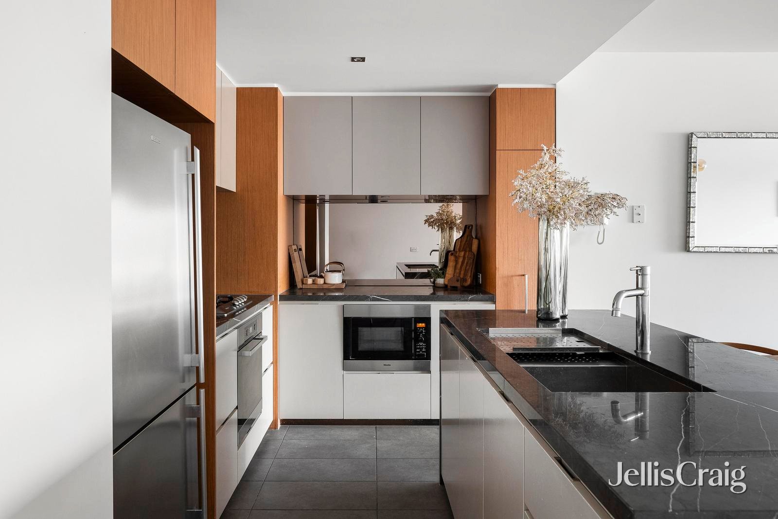 703/108 Bay Street, Port Melbourne image 7