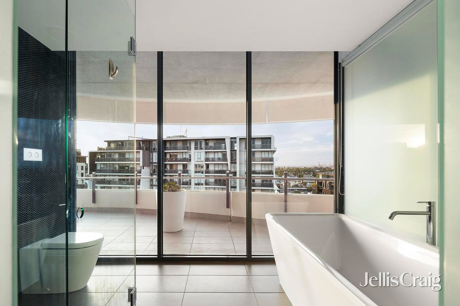 703/108 Bay Street, Port Melbourne image 18