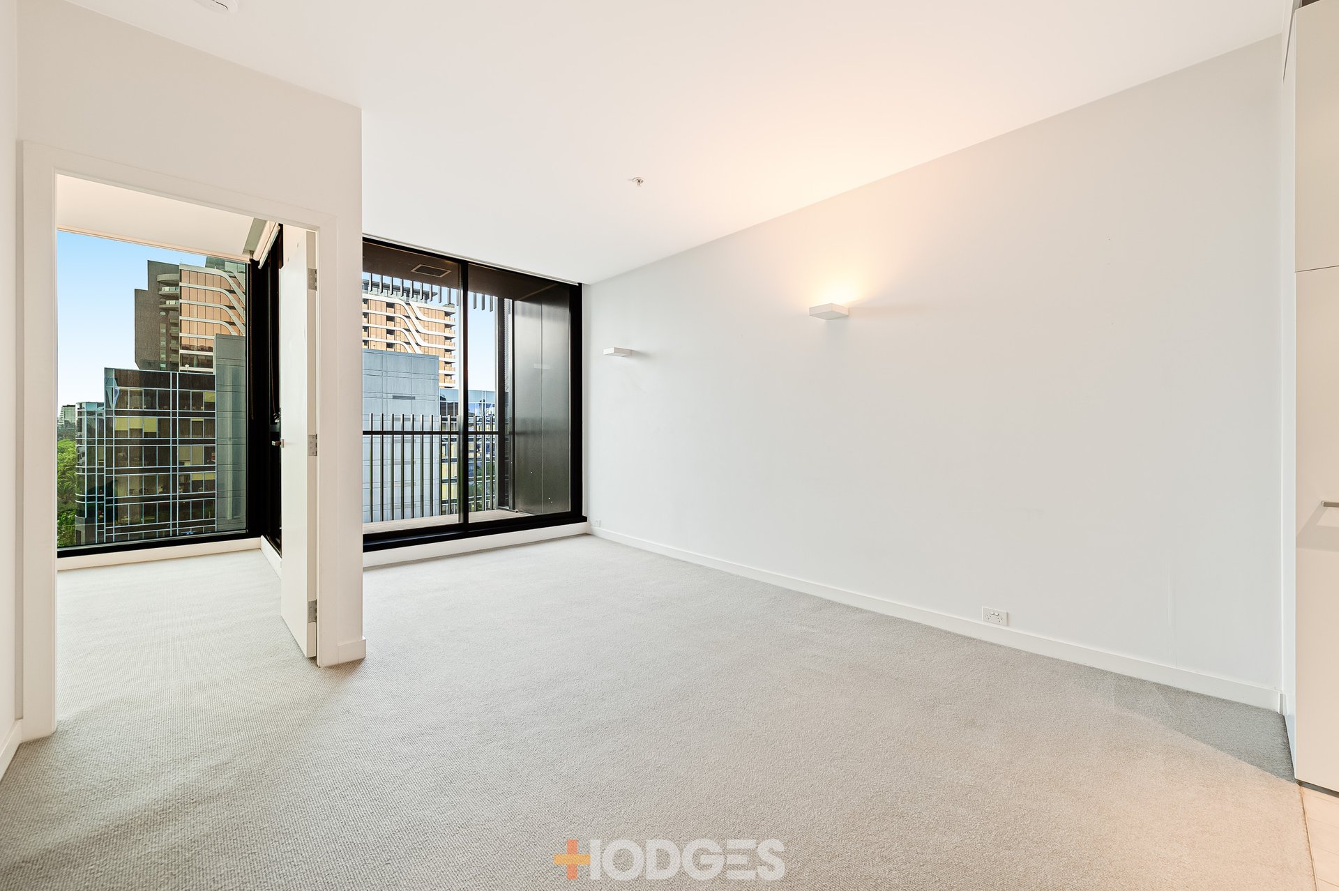 703 / 470 St Kilda Road MELBOURNE