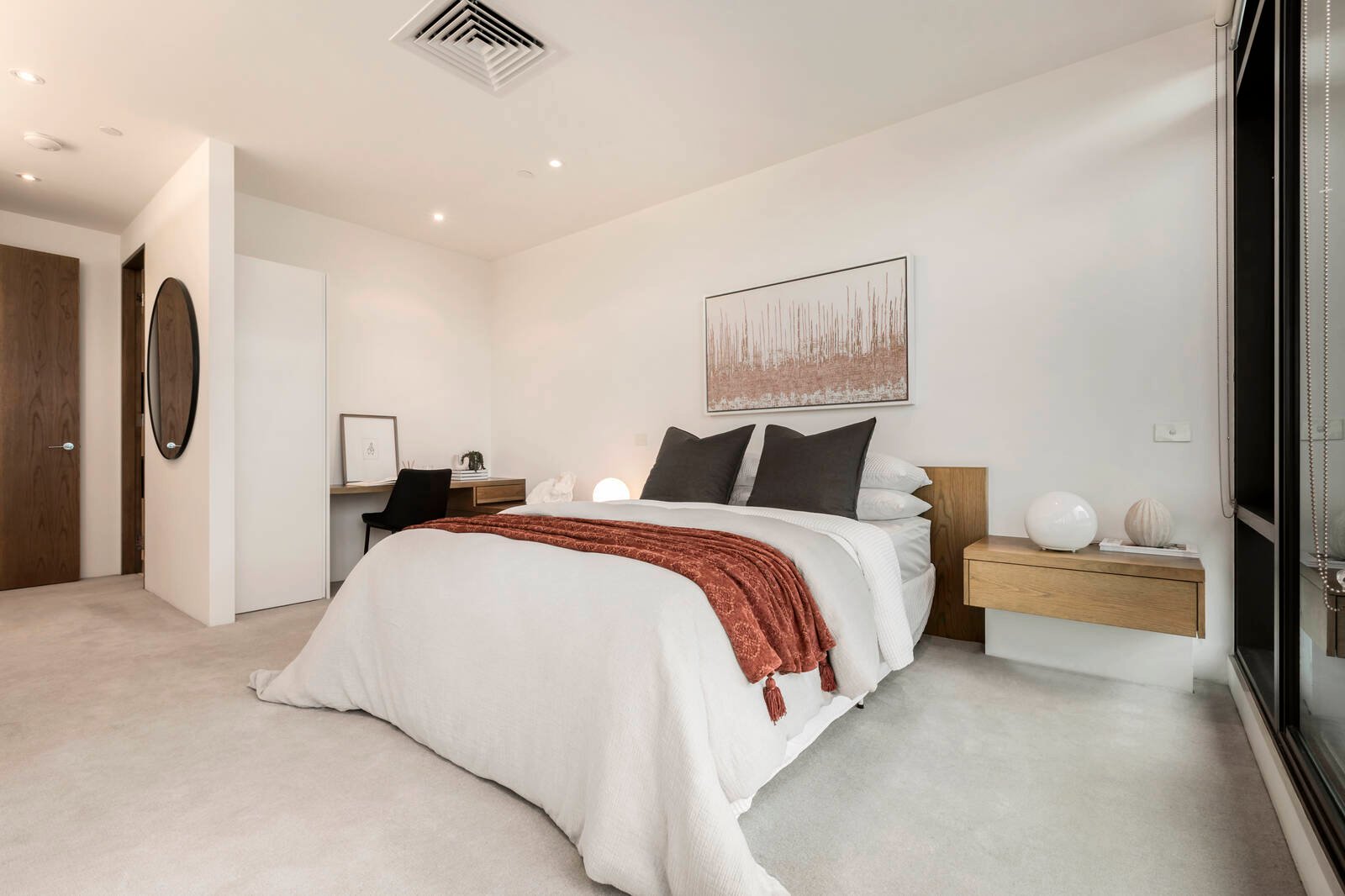 Property Gallery Thumbnail 7