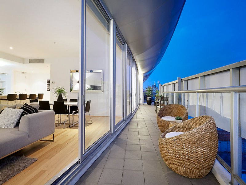 703/65 Beach Street, Port Melbourne image 9