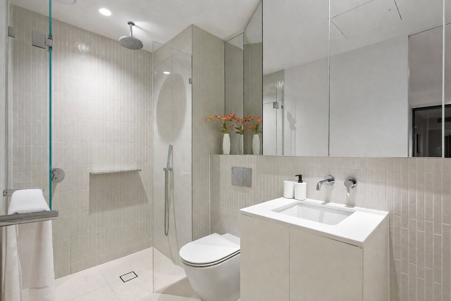 703W/11 Bale Circuit, Southbank image 6