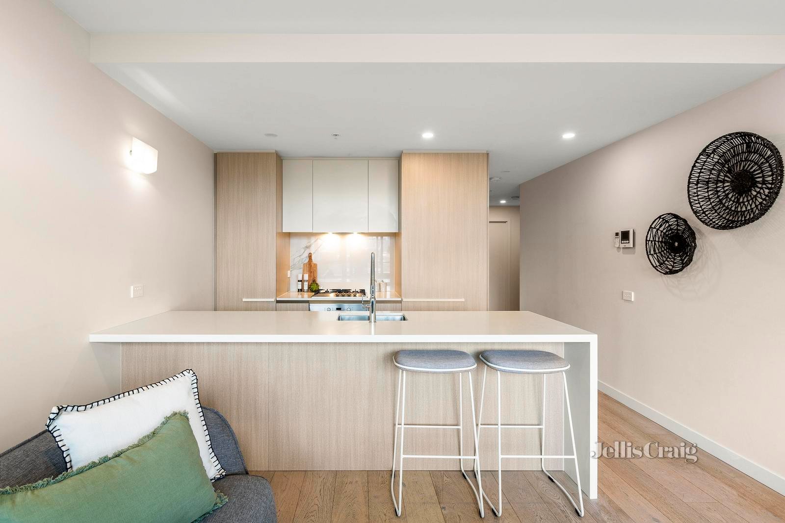 704/108 Haines Street, North Melbourne image 3