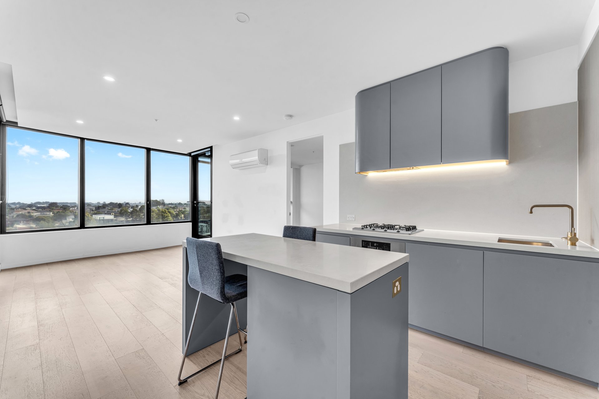 704/2 Snedden Drive, Glen&nbsp;Waverley image 1