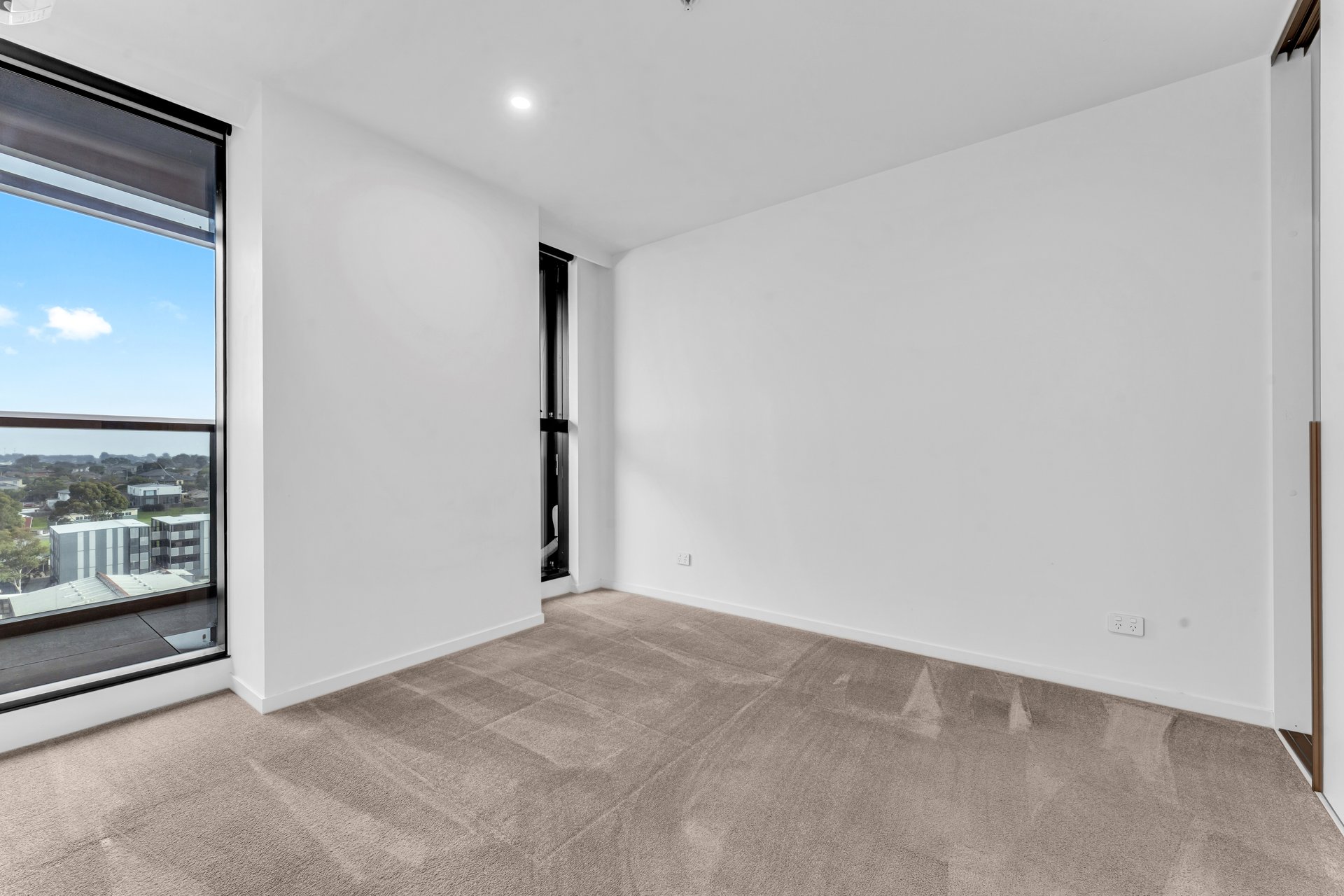 704/2 Snedden Drive, Glen&nbsp;Waverley image 6