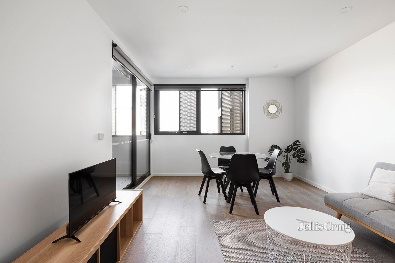 704/251 Johnston Street, Abbotsford image 6