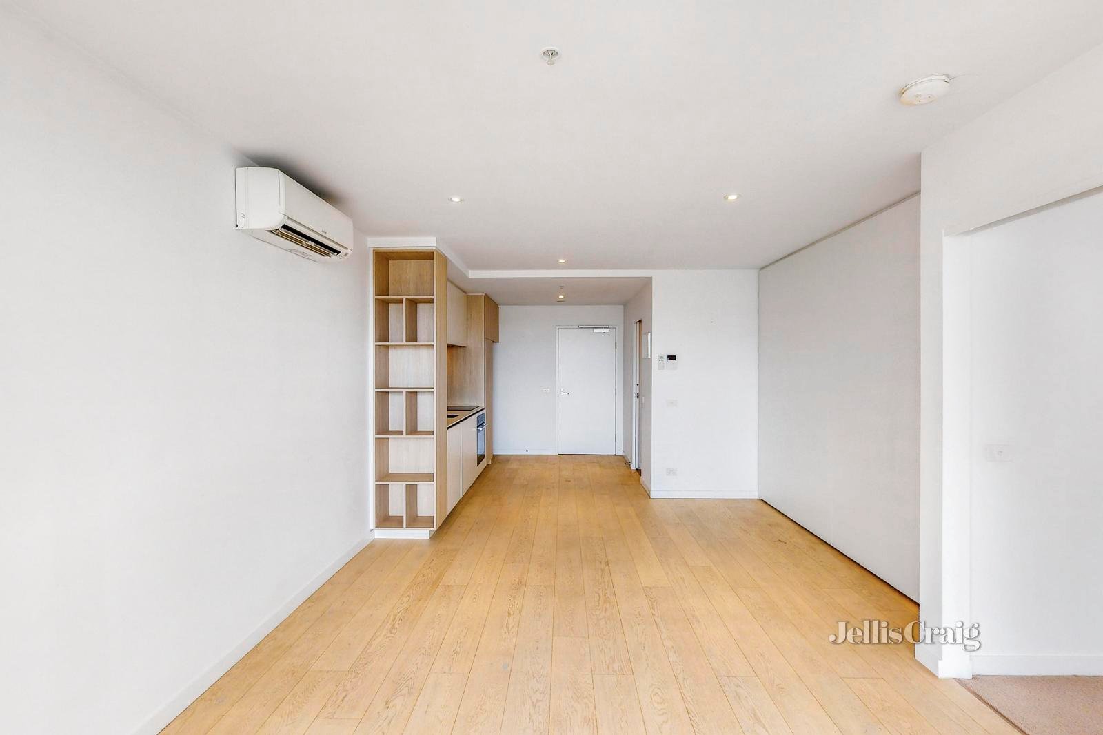 704/40 Hall Street, Moonee Ponds image 4